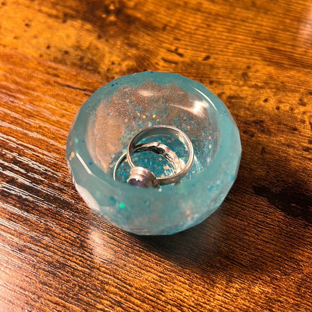 Ring holder for nightstand